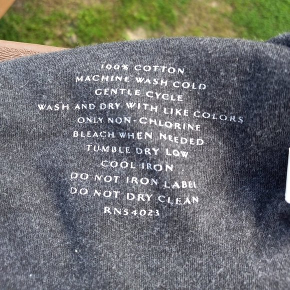 Banana Republic Grey Cotton V Neck Tee - Picture 6 of 10